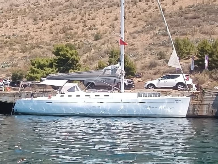 Sailboat for rent Sarandë at the best price