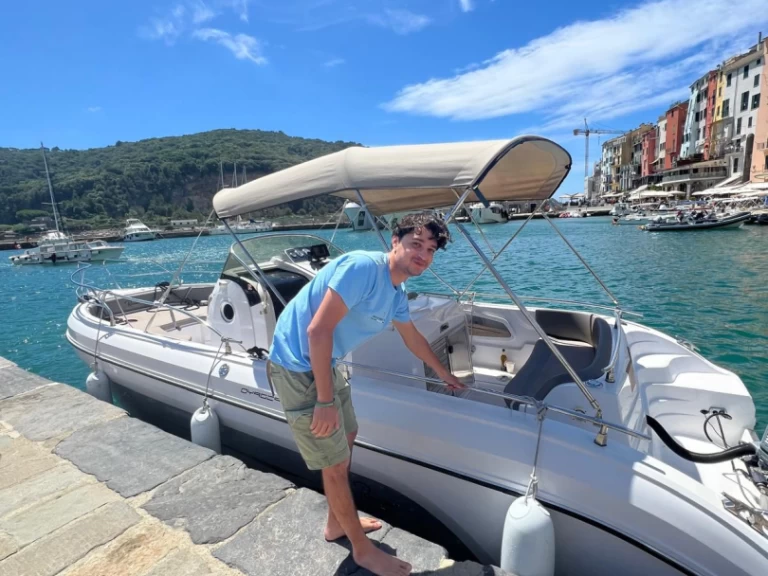 Motorboat for rent La Spezia at the best price