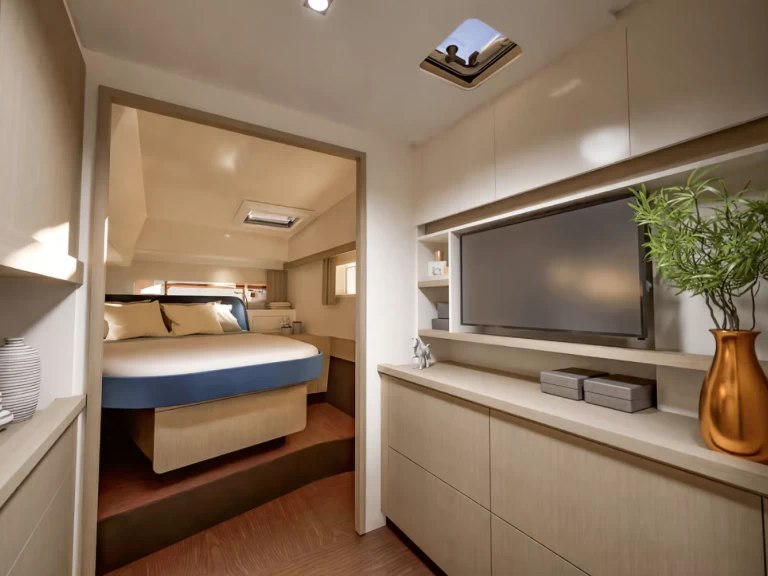 Fountaine Pajot Fountaine Pajot FP 41 Maesto 3  charter bareboat or captained in  Road Town