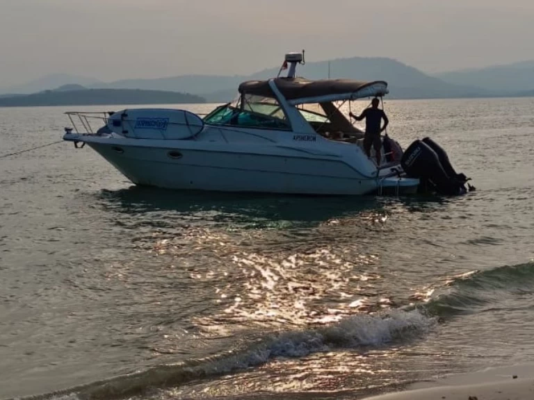 Monterey Monterey 322 Cruiser in Ko Phuket on SamBoat
