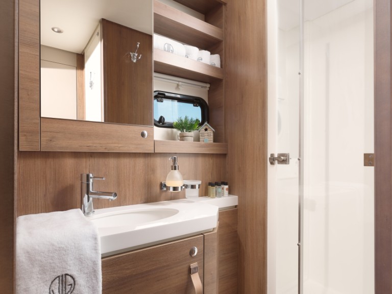 Rent a Bali Bali 5.4 Trogir