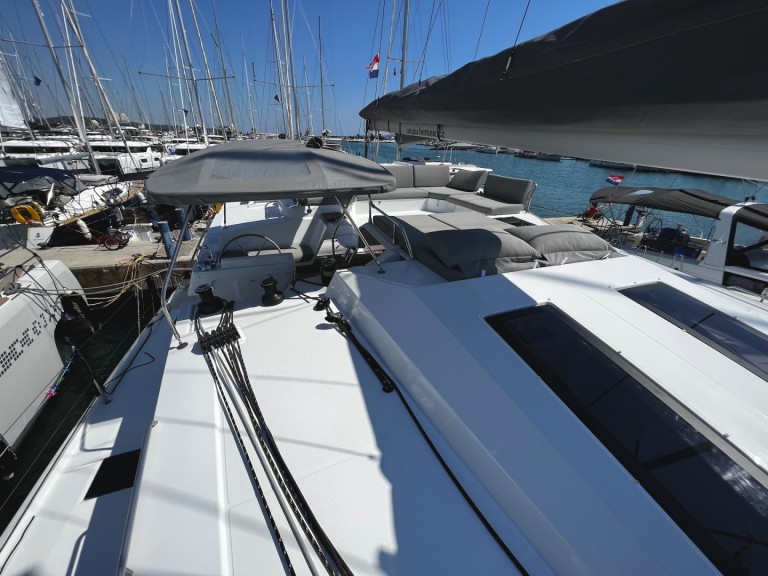 Catamaran for rent Sukošan at the best price