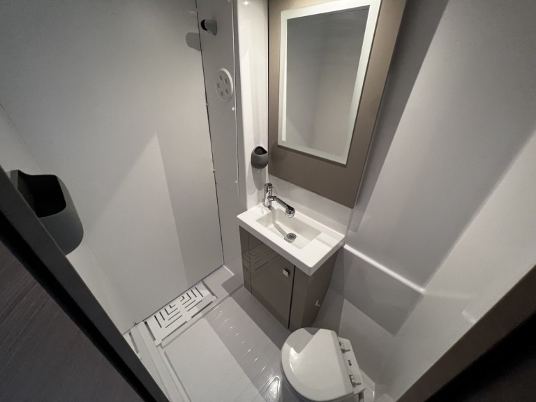 Catamaran rental with or without captain Fountaine Pajot Sukošan