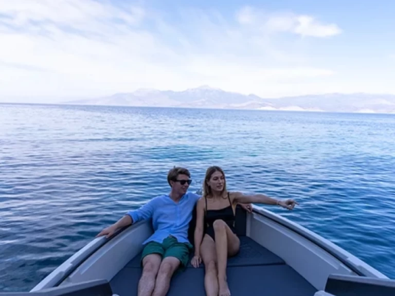 Bareboat Rental Motorboat Protagon with a boat licence