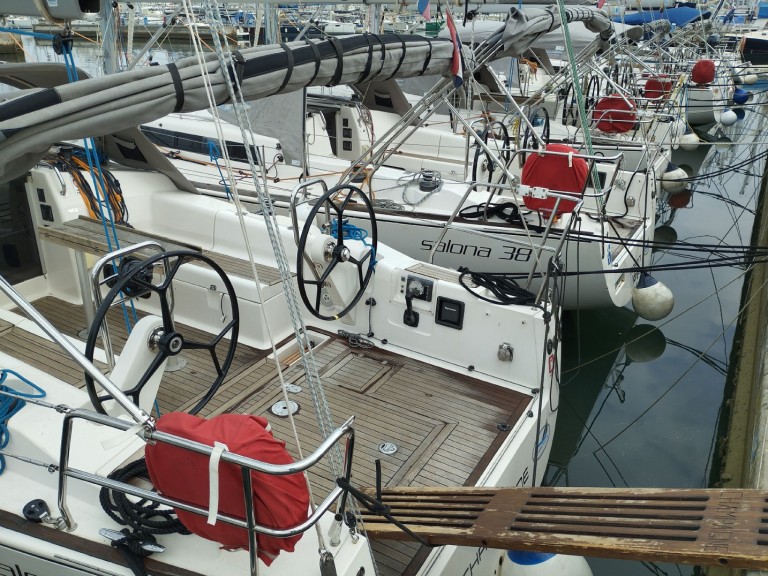 Boat rental Salona Salona 38 in Izola on Samboat