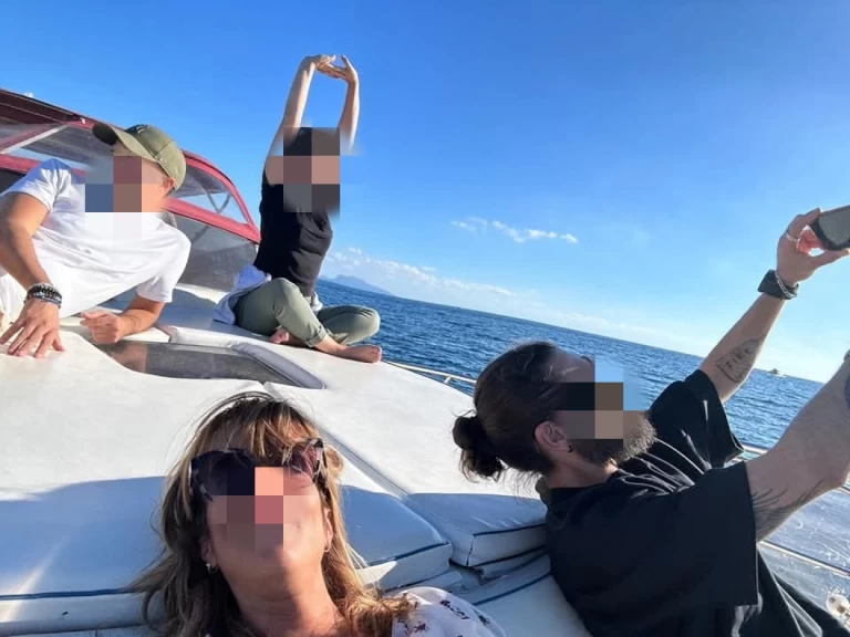 Bareboat Rental Motorboat Darlin with a boat licence