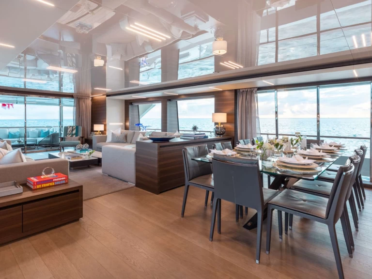 Luxury Yacht rental in Fort Lauderdale - Custom Line EROS