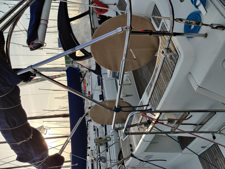 Sailboat rental in Tallinn - Bénéteau Oceanis 43