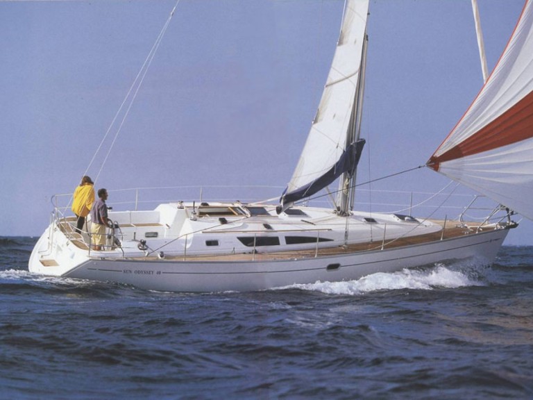Boat rental Jeanneau Sun Odyssey 40 in Port-Haliguen on Samboat