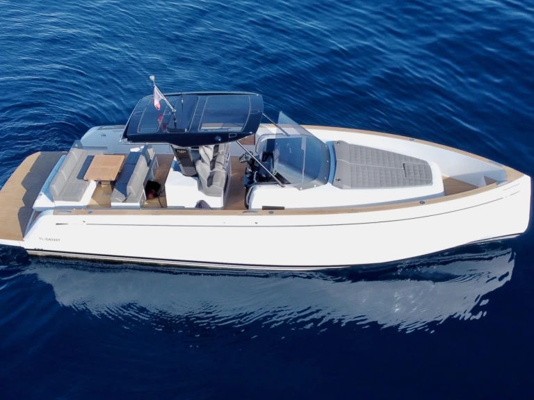 Rent a Pardo Yachts Pardo 38 Athens
