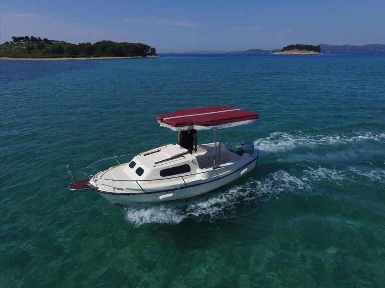 Motorboat for rent Biograd na Moru at the best price