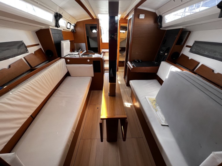 Yacht charter Sukošan cheap Sun Odyssey 349