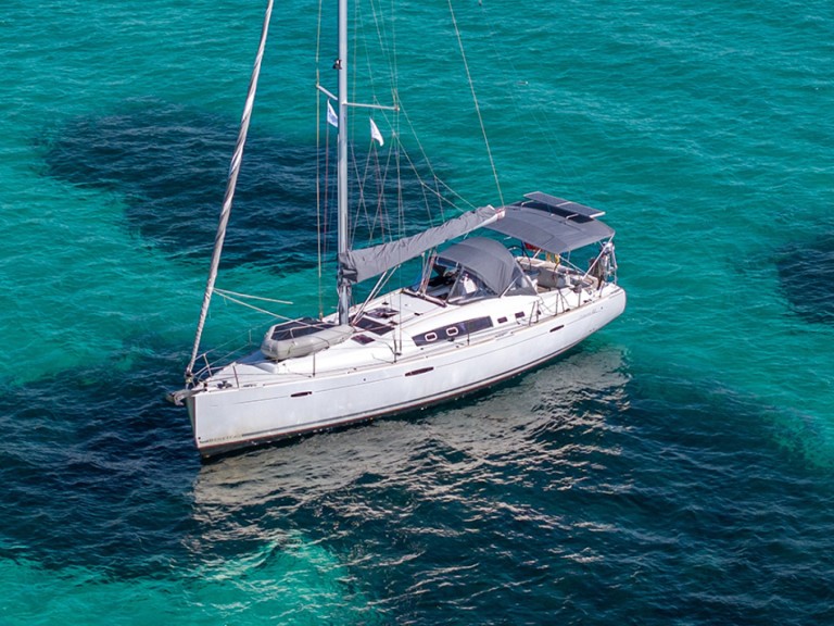 Sailboat rental with or without captain Bénéteau Alimos
