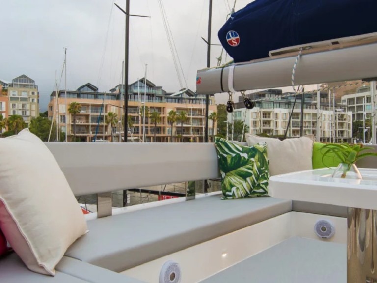 Boat rental Leopard Leopard 45 in Rodney Bay on Samboat