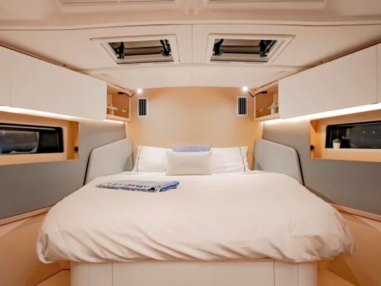 Yacht charter Marigot cheap Dufour 44