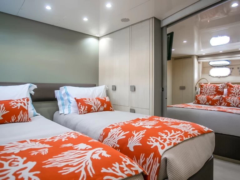 Bareboat Rental Luxury Yacht Baglietto with a boat licence