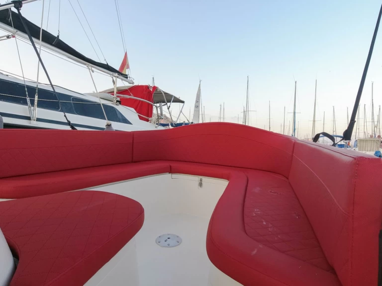 Motorboat rental in Alicante - Mareti 600 classic