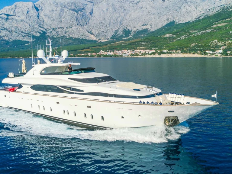 Luxury Yacht rental in Makarska - Maiora CYNTHIA