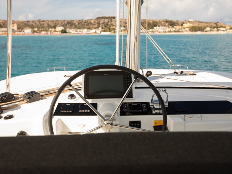 Catamaran rental with or without captain Lagoon Cugnana Verde