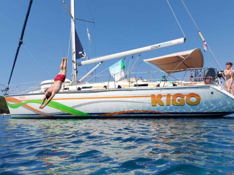 Bareboat Rental Sailboat Bavaria with a boat licence