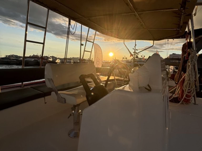 Catamaran for rent Dénia at the best price