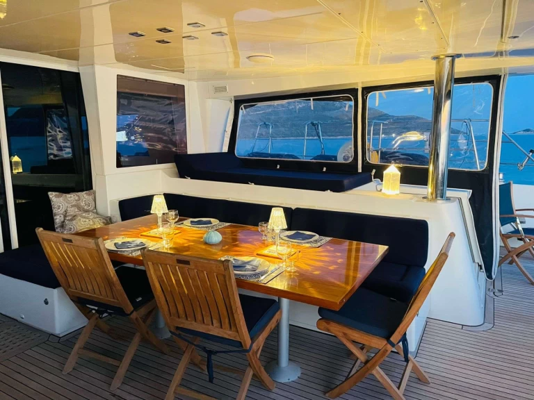 Rent a Lagoon BLUE GRIFFIN - WINTER Guna Yala