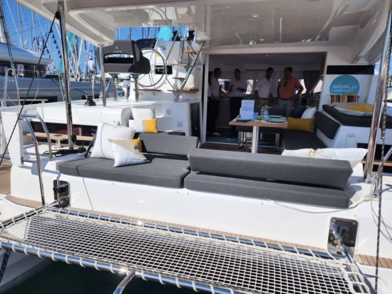 Lagoon Lagoon 43  charter bareboat or captained in  Bas du Fort