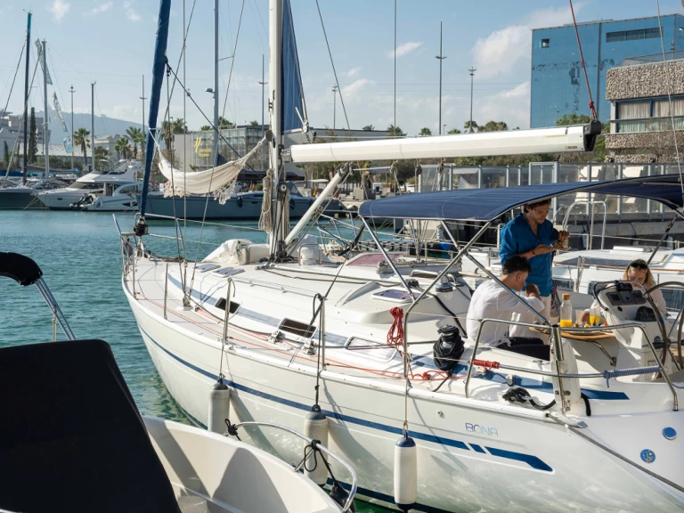 Rent a Bavaria Bavaria 41 Cruiser Barcelona