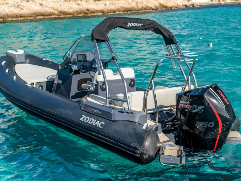 RIB rental with or without captain MEDLINE 6.8 - ALBATROS II Arzon