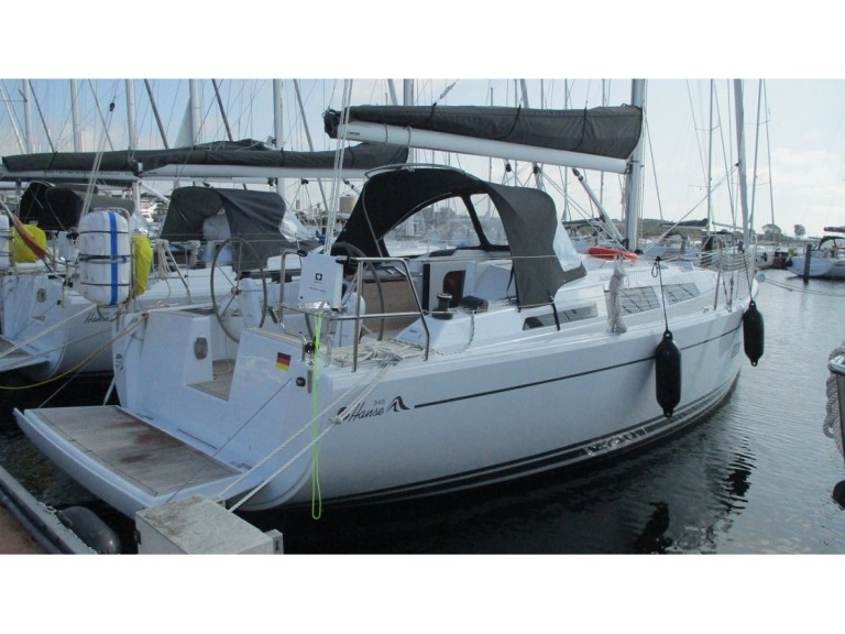 Yacht charter Göteborgs stad cheap Hanse 348