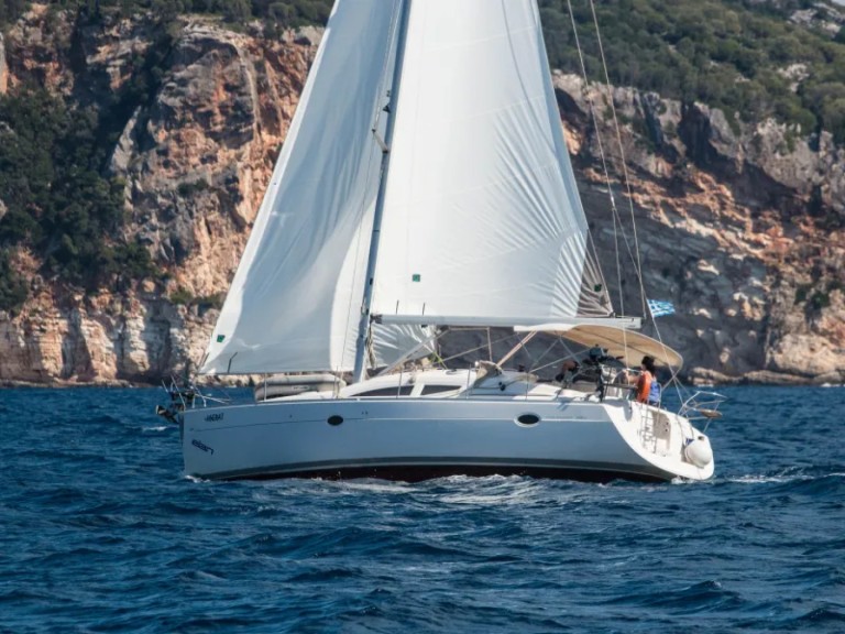 Sailboat rental in Kórfos - Elan Elan 384