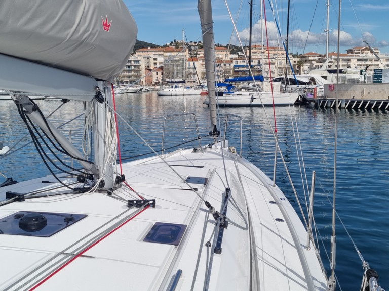 Sailboat rental with or without captain Bénéteau Golfe-Juan
