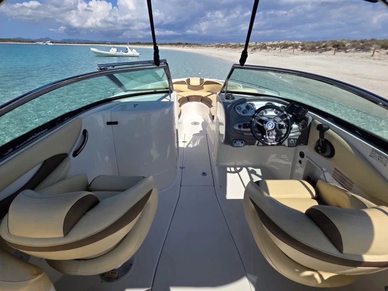 Rent a Monterey Monterey 278SS Marina Ibiza