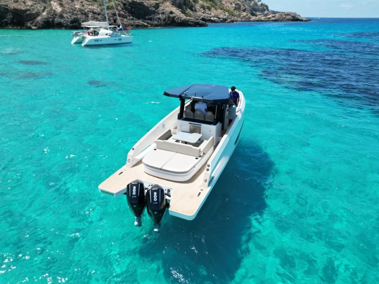 Boat rental Kumbra Yachts 34 in Ibiza Town on Samboat