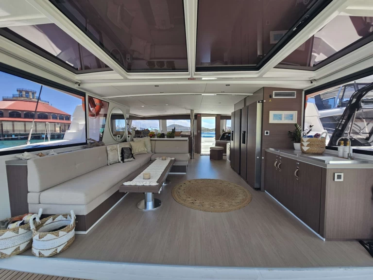 Bali CRYSTAL DREAMS in British Virgin Islands (BVI) on SamBoat