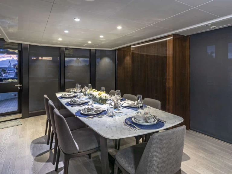 Oceanfast OCULUS charter bareboat or captained in  Paradise Island
