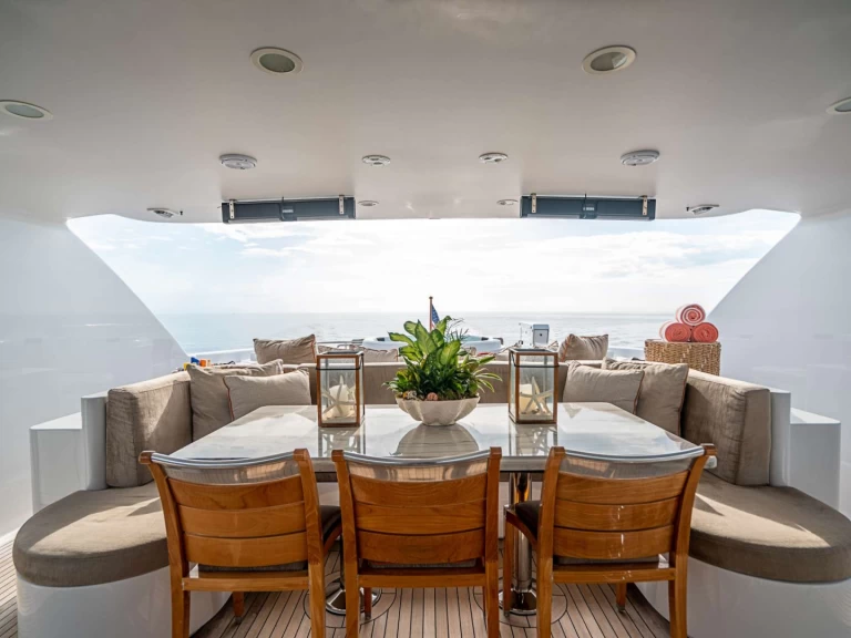 Broward CAMILLE  in Bahamas on SamBoat