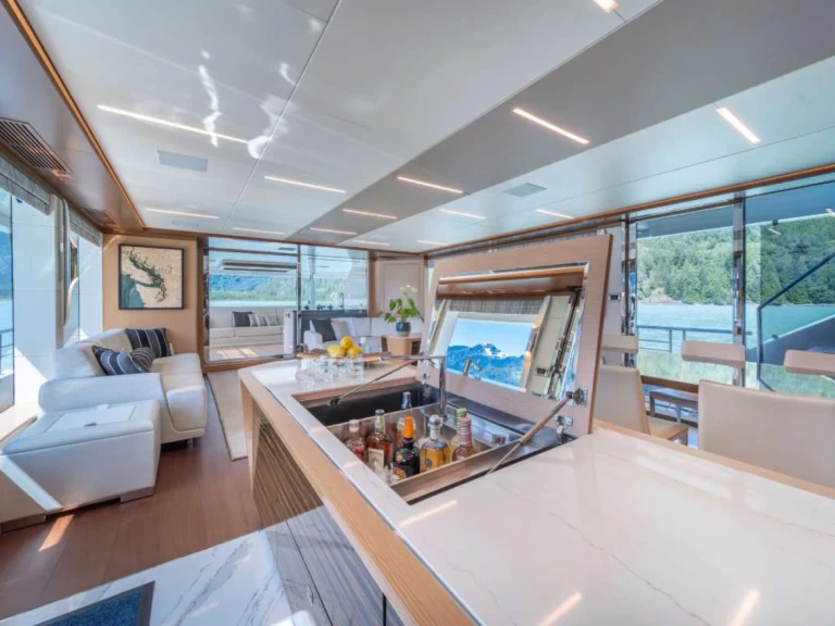 Luxury Yacht rental with or without captain Ocean alexander Seattle