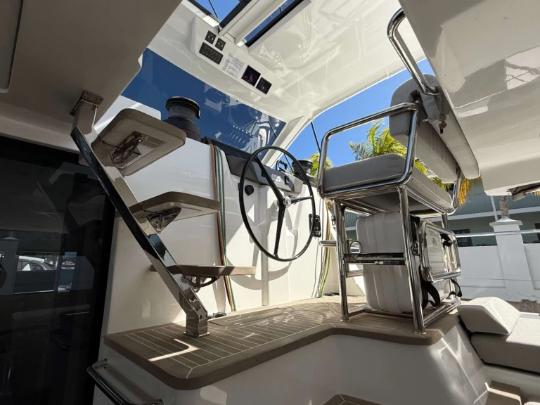 Xquisite Yachts Flying Whale charter bareboat or captained in  Bahamas