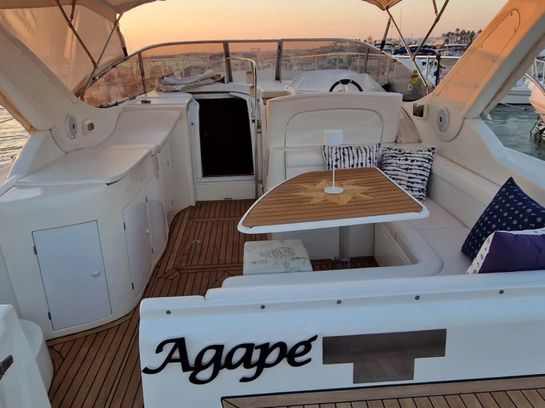 Bareboat Rental Motorboat Innovazione e Progetti with a boat licence