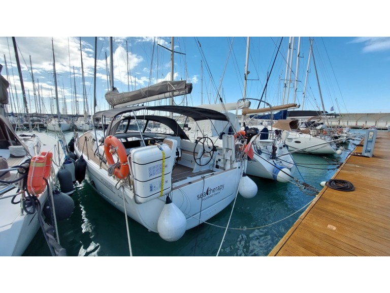 Rent a Hanse Hanse 418 Castiglioncello