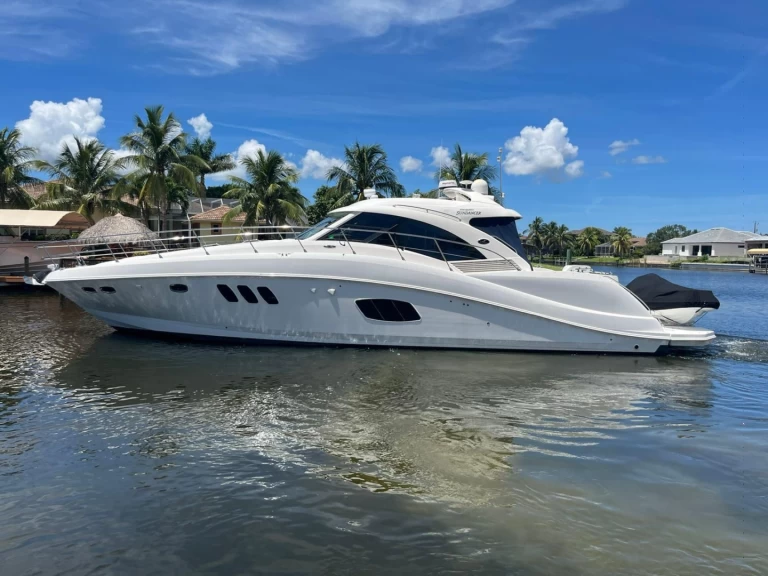 Sea Ray Sea Ray 540 Sundancer charter bareboat or captained in  Miami
