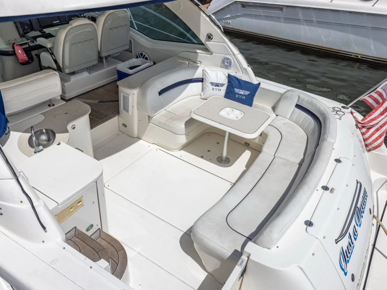 Rent a Sea Ray Sea Ray 540 Sundancer Miami