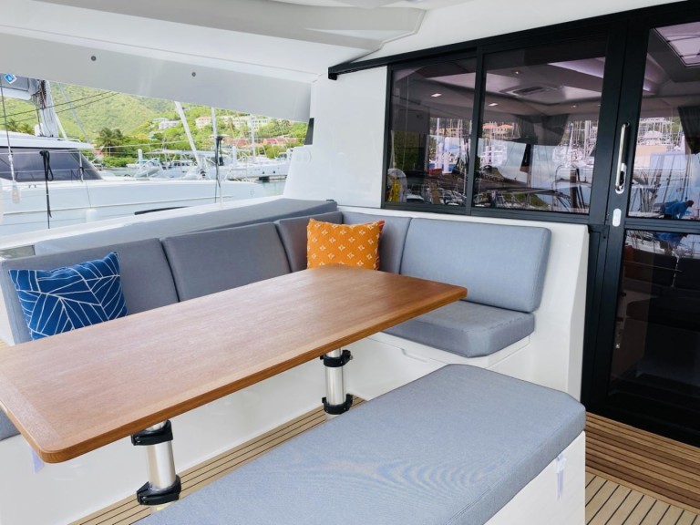 Catamaran rental in Road Town - Fountaine Pajot Elba 45