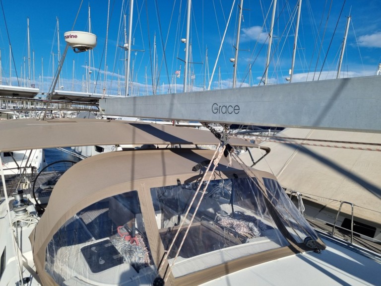 Bareboat Rental Sailboat Bavaria with a boat licence
