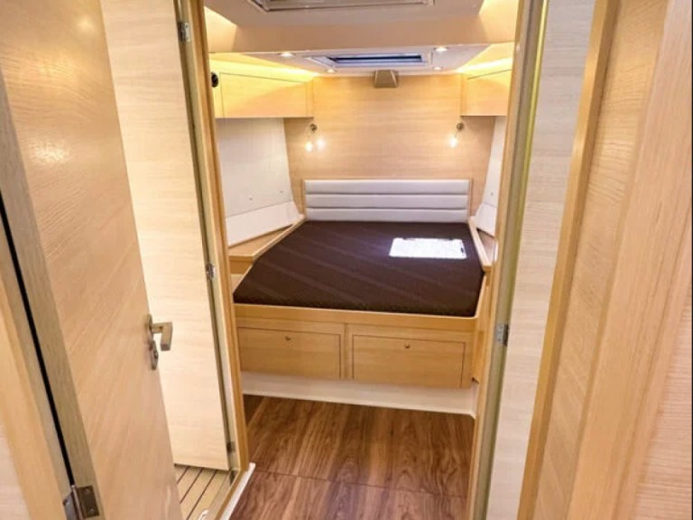 Bareboat Rental Sailboat Delta Yachts with a boat licence