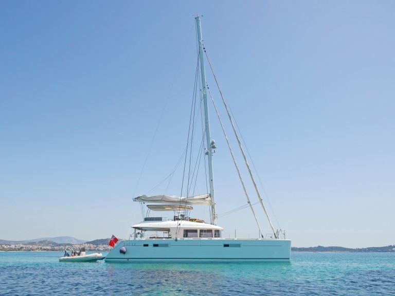Catamaran rental in Marina (City) - Lagoon Lagoon 560