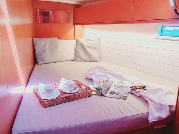 Sailboat for rent Palermo at the best price