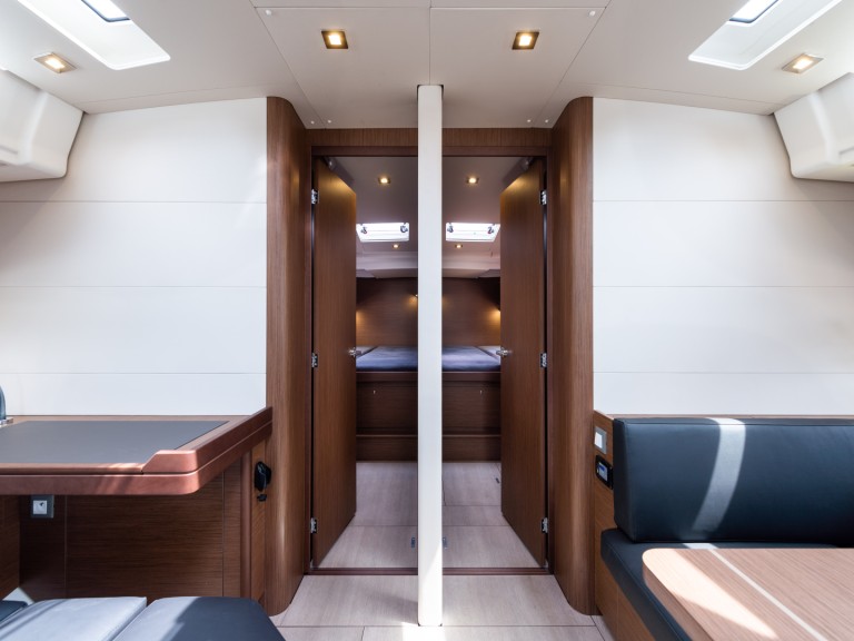 Rent a Bénéteau Oceanis 51.1 Néa Péramos