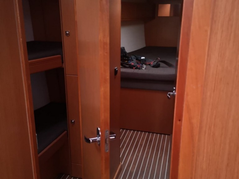 Bareboat Rental Sailboat Bavaria with a boat licence